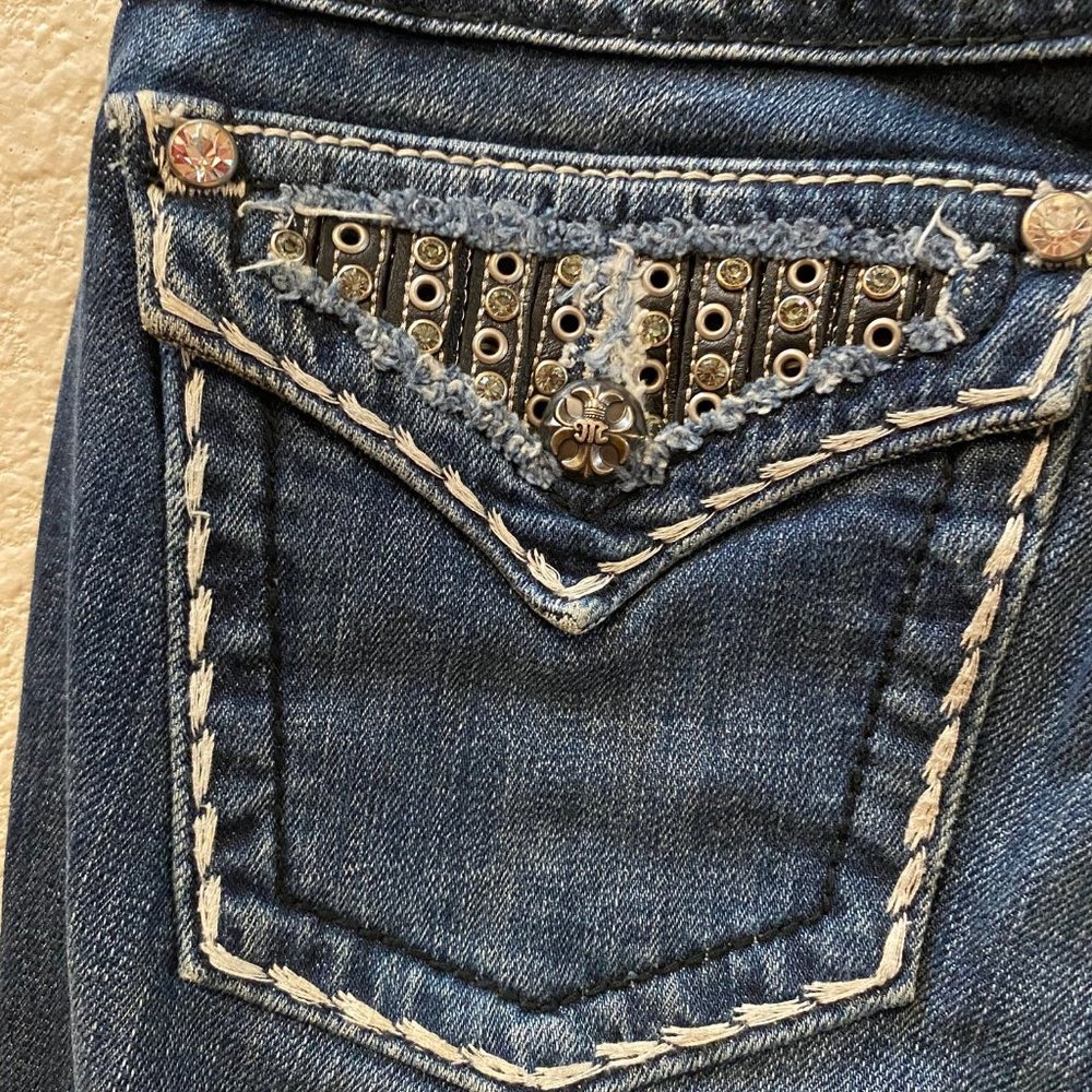 Miss Me Boot Cut Jeans, size 27